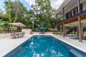Magnolia River Haus - Heated outdoor swimming pool