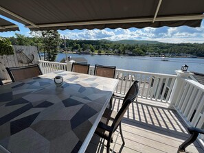 Left side deck with retractable awnings 