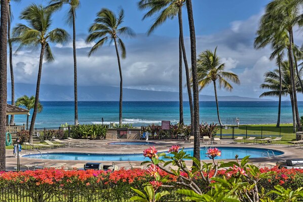 Lahaina Vacation Rental | 1-Story Condo | 2BR | 2BA | 950 Sq Ft