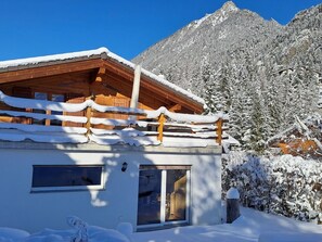Sky, Building, Window, Snow, Blue, Mountain, Slope, Wood, House, Door