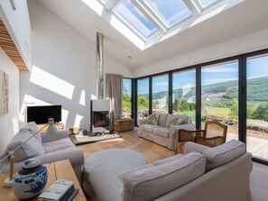 Eigentum, Möbel, Couch, Gebäude, Pflanze, Komfort, Azurblau, Fenster, Wohnzimmer, Schatten