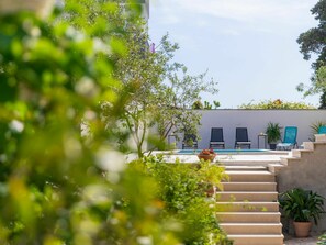 Plant, Building, Sky, Cloud, Stairs, Window, Flowerpot, House, Shade, Tree