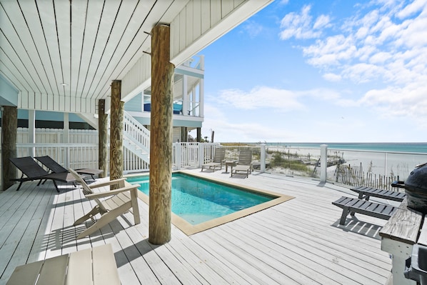 Beach House with Private Pool - Relax on the Beach