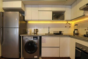 Equipped kitchen 