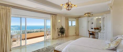 127m2 Master Suite with private terrace - amazing sea views , AC and ceiling fan