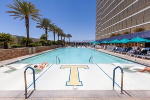 Hilton Grand Vacations Club at Trump International Hotel Las Vegas_3.jpg