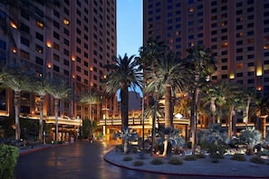 The Boulevard, a Hilton Grand Vacations Club_4.jpg