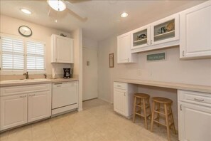 15-KitchenandSideCounter