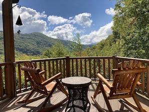 Relax in our rocking chairs while feeling the valley breezes. 