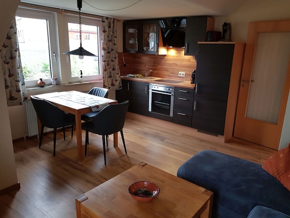 Ferienwohnung OG links, 54qm, max. 2 Erwachsene + 1 Kind