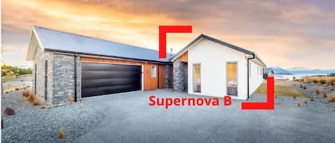 Super House - front