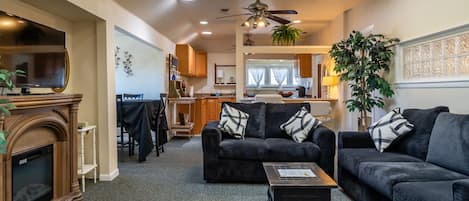 A stylish comfortable getaway in Paso