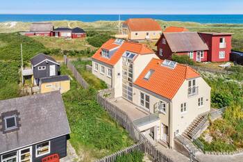 Stunning home in Løkken with WiFi