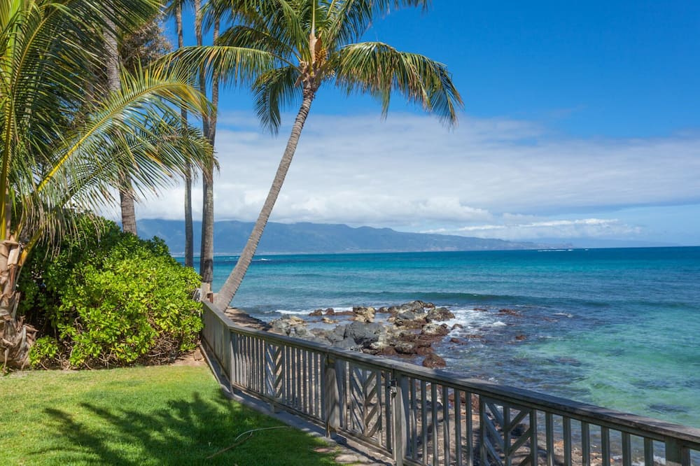 Nalu House Maui Beachfront Vacation Home