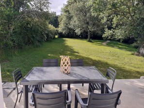 vue de la terrasse, coté jardin