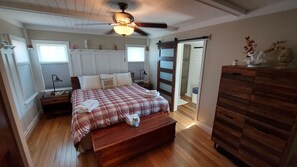 Bedroom #1:  King, ceiling fan, noise maker, ROKU TV
