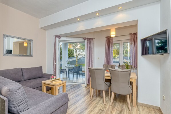 Living and dining room