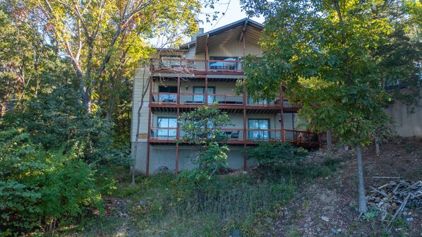 3 level deck over-looking the lake