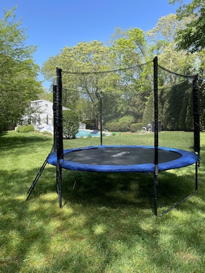 Trampoline