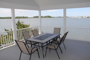Four burner grill or sunset BBQs on the deck.