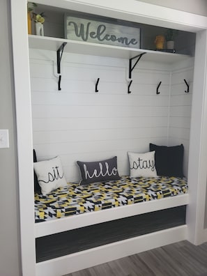 Foyer Closet & Bench