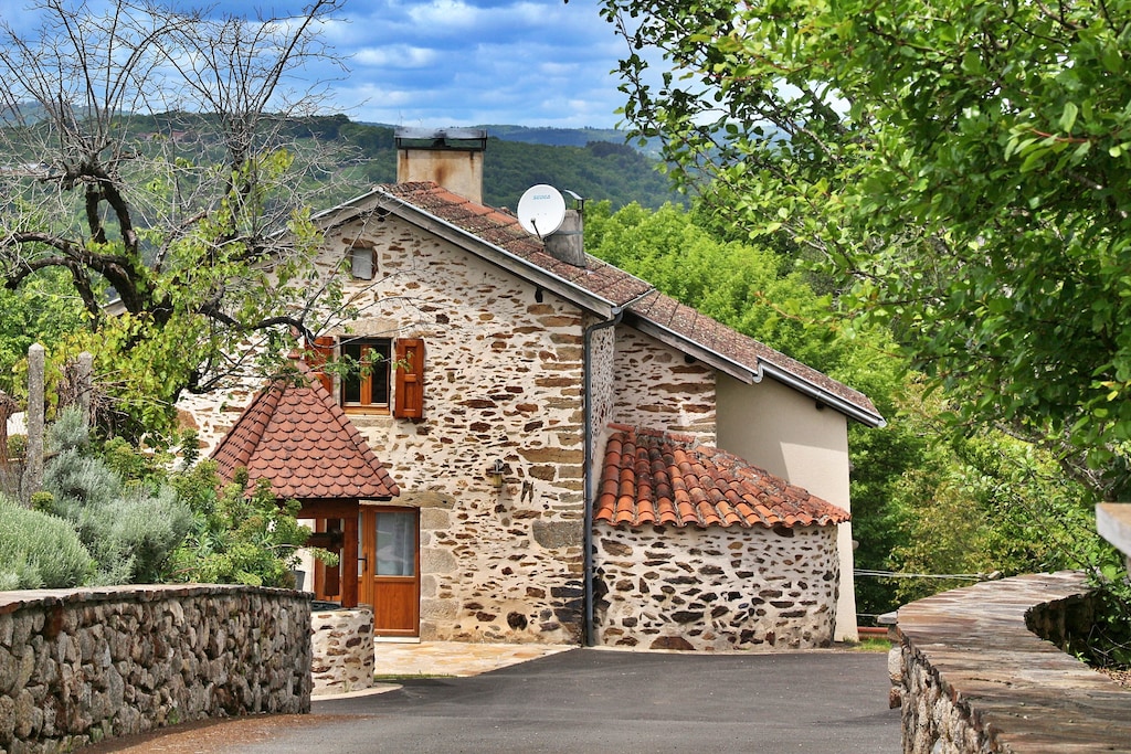 Boisset, Cantal (département), France