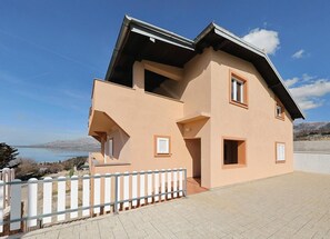 Picture 4