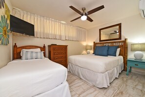 Papakea H106 bedroom queen twin 1