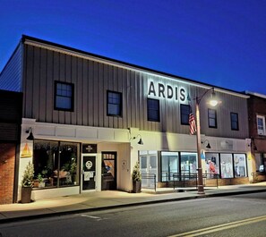 Front view of the Ardis building with street side entrance