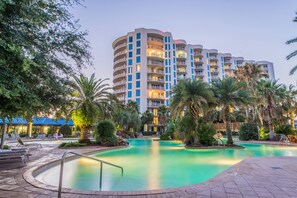 Lighted Lagoon Pool Palms of Destin