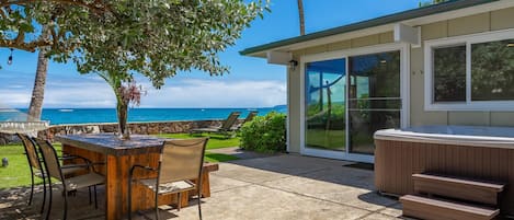 Enjoy the pleasure of being oceanfront anywhere in the backyard