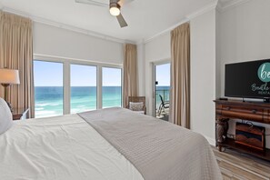 Just look at that View! Who wouldn't want to wake up to that every morning. Private access to 8th floor balcony.