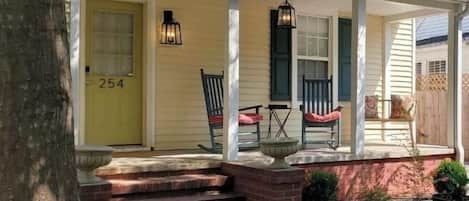 Historic Cottage with charming front porch!