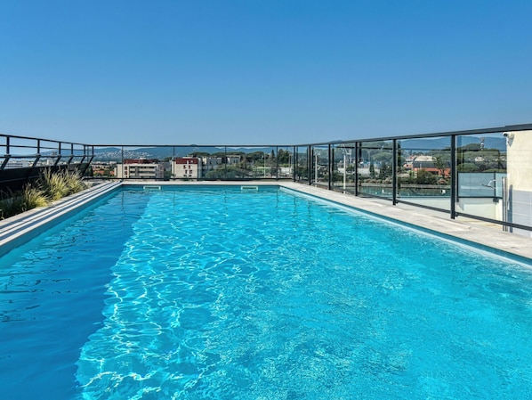 Water, Sky, Swimming Pool, Blue, Azure, Plant, Shade, Leisure, Composite Material, House