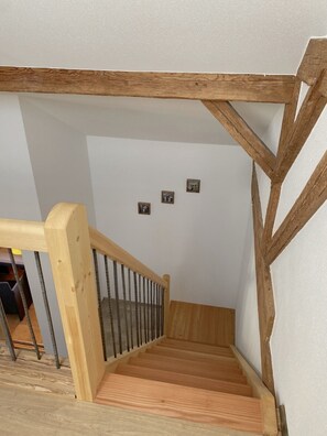 Ferienwohnung 4 mit Bergblick-Treppe