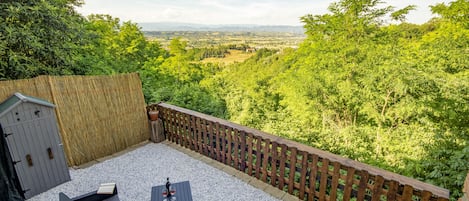 Il fresco e rilassante balcone panoramico.