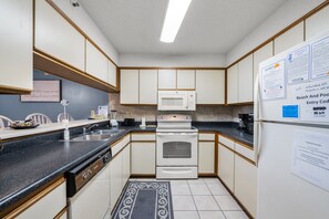 Plenty of counter space to cook together.