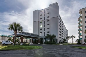 Royal Gulf Beach & Racquet - Royal Gulf Beach & Racquet is Building 5 located in the Gulf Shores Plantation Resort, in the ever popular Fort Morgan area of Gulf Shores, Alabama.