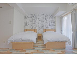 Cafe room bed