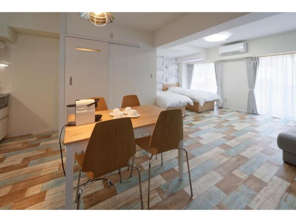 Cafe room