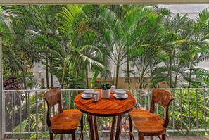 Lanai with Chairs and Table