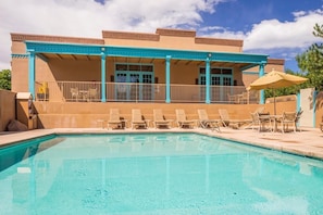 Beautiful and large swimming pool, family fun!
