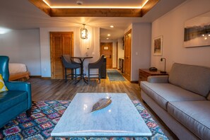 Flooring, Floor, Hardwood, Living Room, Room