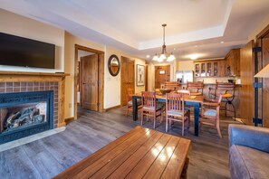 Flooring, Hardwood, Floor, Chair, Furniture
