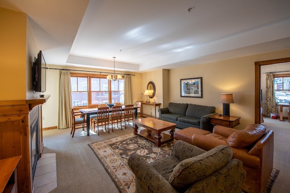 "Living Room","Room","Indoors","Flooring","Furniture"