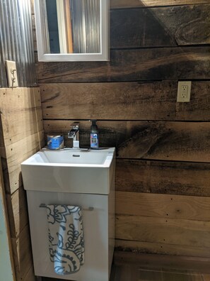 Blue bathroom 
