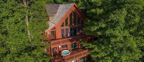 Enjoy the two large decks with stunning mountain views from both levels