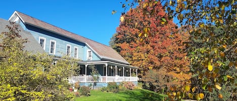 Hawk Mountain Farm