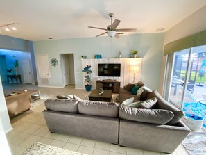 Den has Large Smart TV and great view of Lanai and pool.