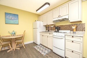 Kitchen area/ dining space